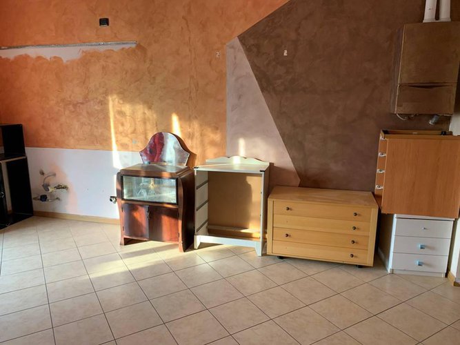 BILOCALE CON BOX Scanzorosciate