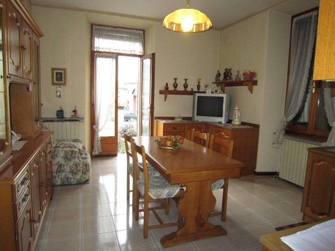 NEMBRO QUADRILOCALE CON GIARDINO Nembro