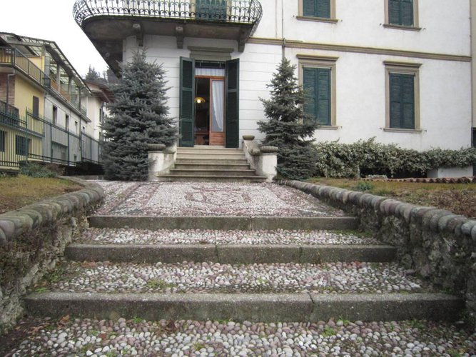 NEMBRO QUADRILOCALE CON GIARDINO Nembro
