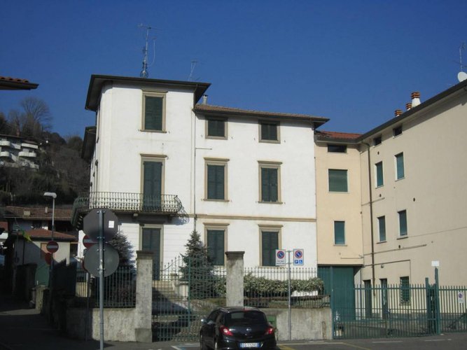 NEMBRO QUADRILOCALE CON GIARDINO Nembro