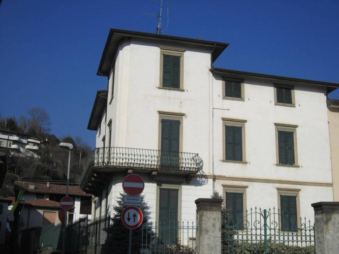 NEMBRO QUADRILOCALE CON GIARDINO Nembro