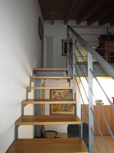 NEMBRO TRILOCALE COME NUOVO SU DUE LIVELLI Nembro