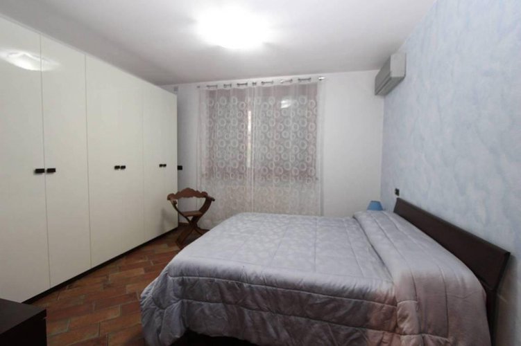 ELEGANTE BILOCALE IN ZONA PEDECOLLINARE Grumello del Monte