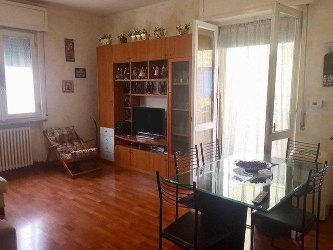 TRILOCALE IN BUONE CONDIZIONI A ROMANO DI LOMBARDIA Romano di Lombardia