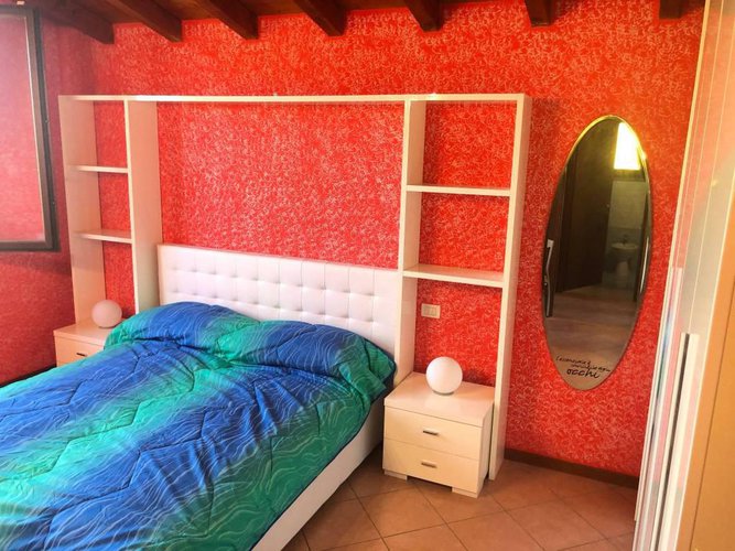 TRILOCALE CON GIARDINO Fara Olivana con Sola