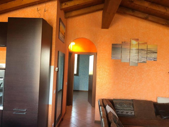 TRILOCALE CON GIARDINO Fara Olivana con Sola