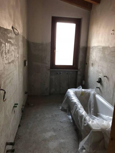 MANSARDA DA ULTIMARE CON DOPPIO BOX Calcinate