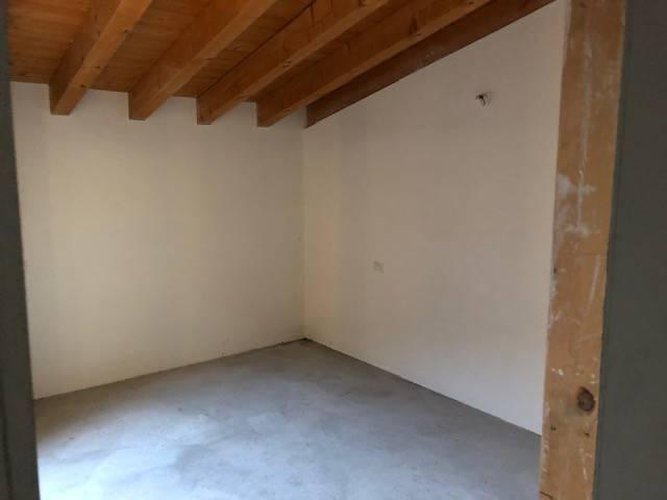 MANSARDA DA ULTIMARE CON DOPPIO BOX Calcinate