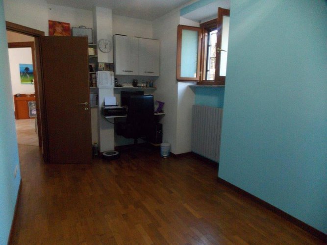 PALOSCO, TRILOCALE AL PIANO TERRA CON GIARDINETTO ESCLUSI Castelli Calepio