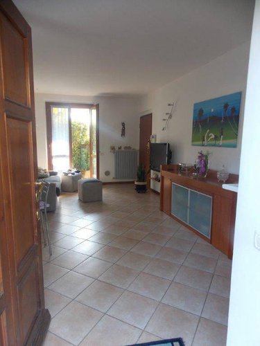 PALOSCO, TRILOCALE AL PIANO TERRA CON GIARDINETTO ESCLUSI Grumello del Monte