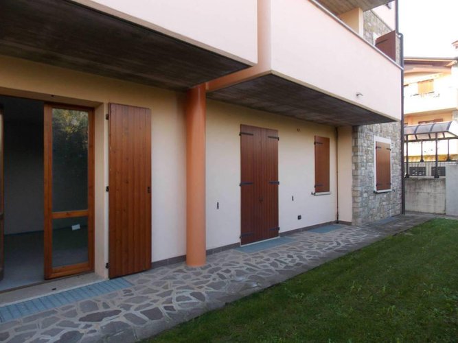 QUADRILOCALE CON GIARDINO A PALAZZOLO SULL'OGLIO Palosco