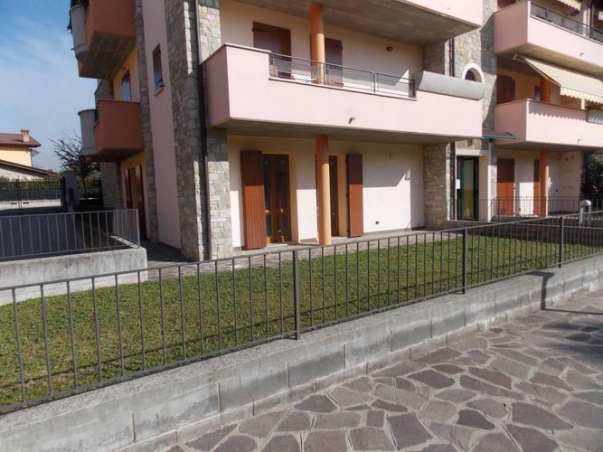 QUADRILOCALE CON GIARDINO A PALAZZOLO SULL'OGLIO Palosco