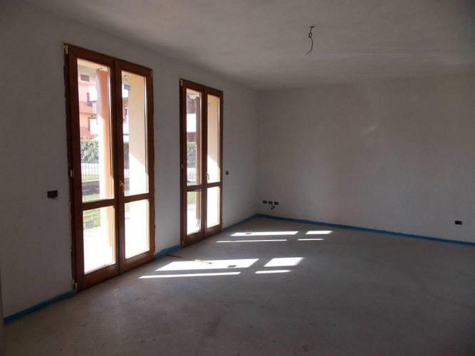 QUADRILOCALE CON GIARDINO A PALAZZOLO SULL'OGLIO Grumello del Monte