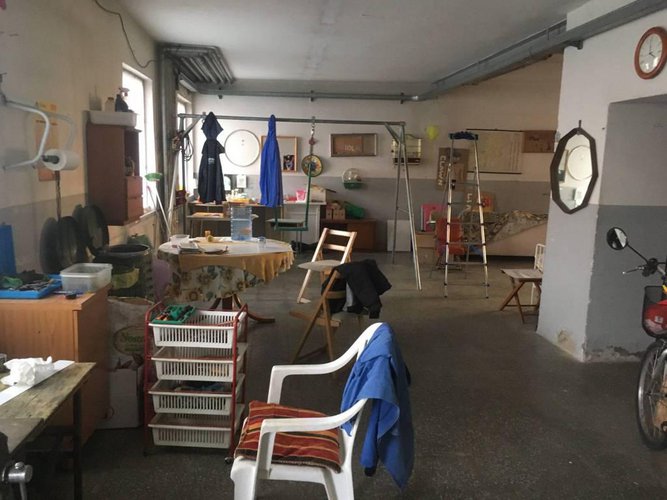 CASEGGIATO IN POSIZIONE STRATEGICA IN ZONA DI PASSAGGIO Calcinate