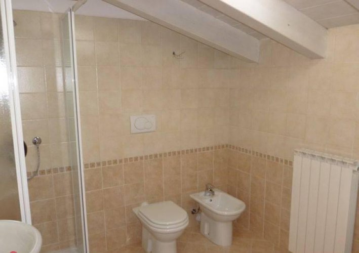 Villa a Schiera Onore