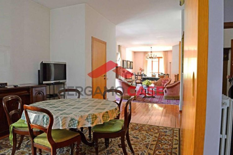 Villa nel quartiere di Monterosso Bergamo