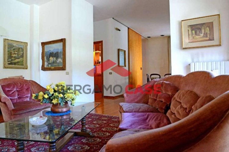 Villa nel quartiere di Monterosso Bergamo