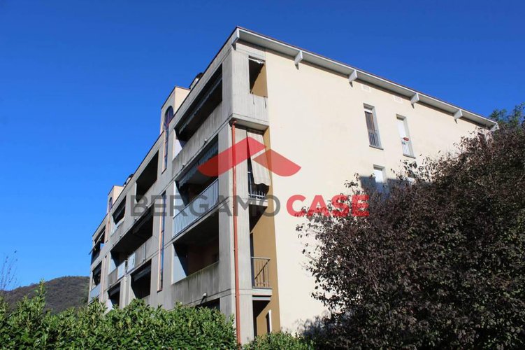 Quadrilocale con box nel quartiere Monterosso Bergamo