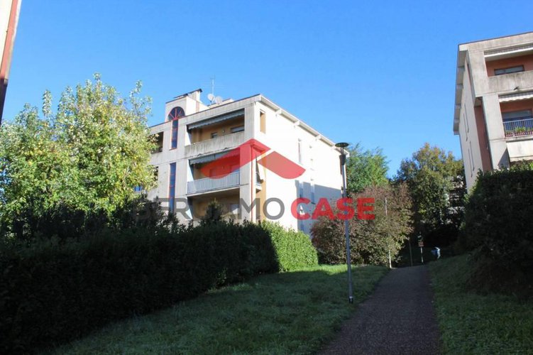 Quadrilocale con box nel quartiere Monterosso Bergamo