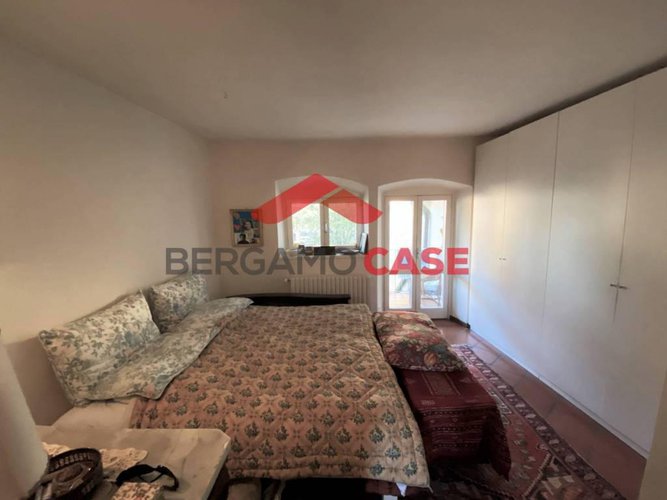 Trilocale risttrutturato in Piazza Vecchia Città Alta Bergamo