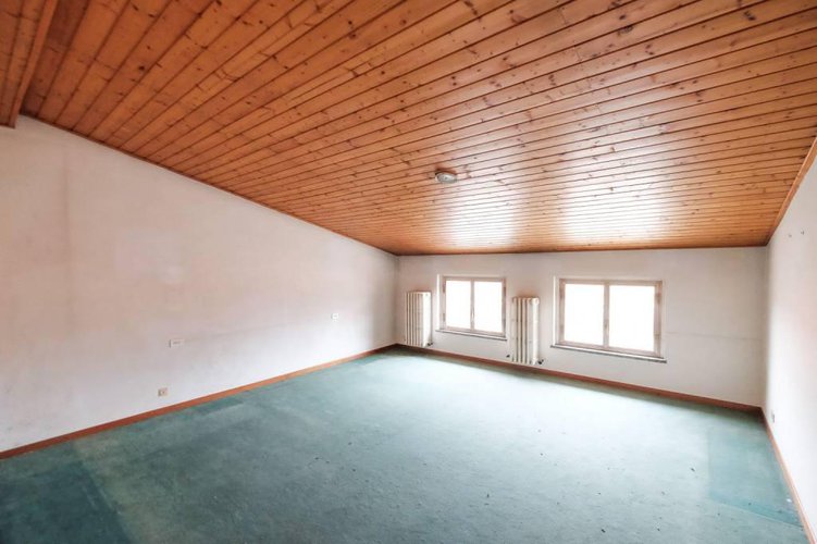 INTERO STABILE DI OLTRE 500 MQ Robbiate