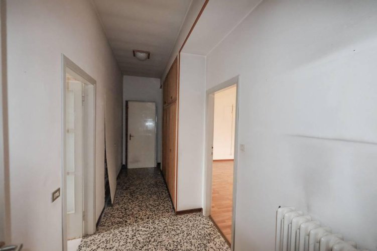 AMPIO APPARTAMENTO DI 165 MQ DA RISTUTTURARE Robbiate