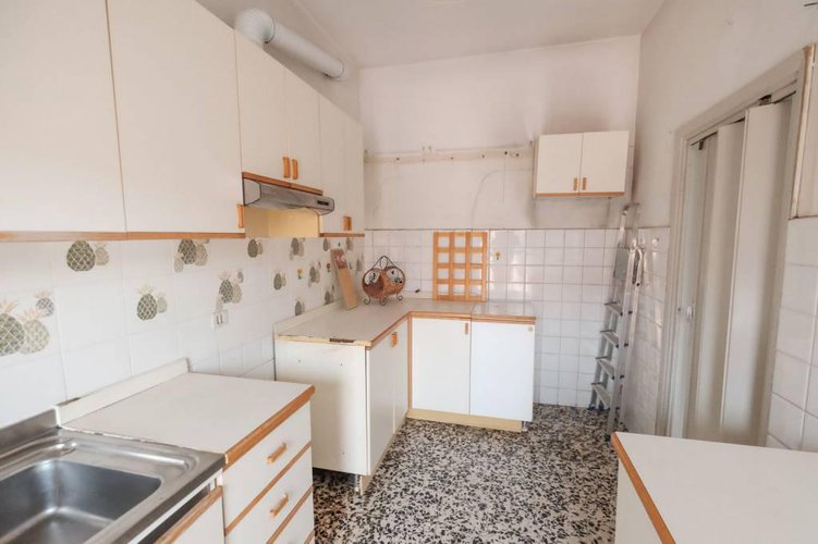 AMPIO APPARTAMENTO DI 165 MQ DA RISTUTTURARE Robbiate