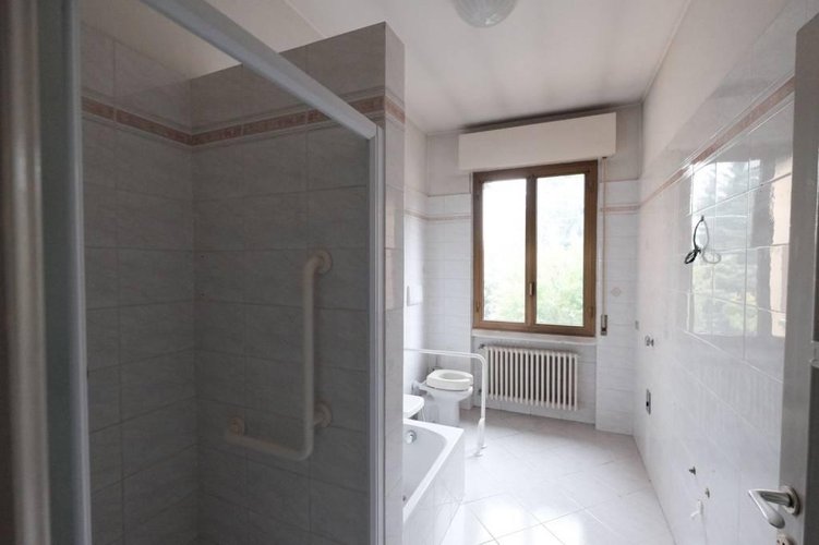 AMPIO APPARTAMENTO DI 165 MQ DA RISTUTTURARE Robbiate