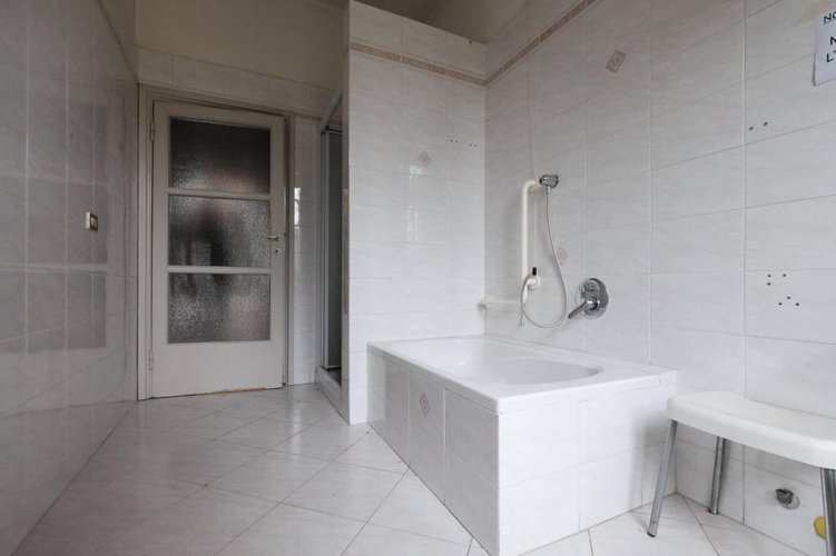 AMPIO APPARTAMENTO DI 165 MQ DA RISTUTTURARE Robbiate