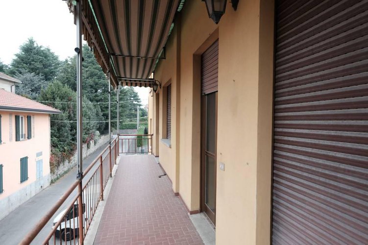 AMPIO APPARTAMENTO DI 165 MQ DA RISTUTTURARE Robbiate