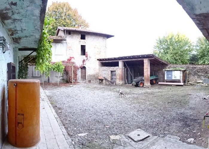 Cascina da Riattare possibilità di creare appartamenti Bergamo