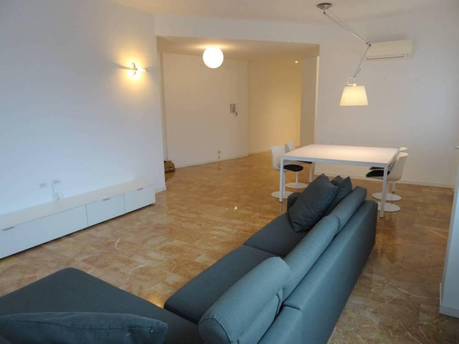 Trilocale piano alto 130mq zona centrale Bergamo