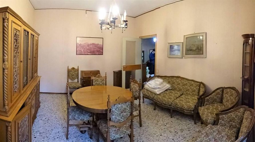 Quadrilocale 130 mq da ristrutturare via S. Caterina Bergamo