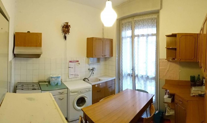 Quadrilocale 130 mq da ristrutturare via S. Caterina Bergamo