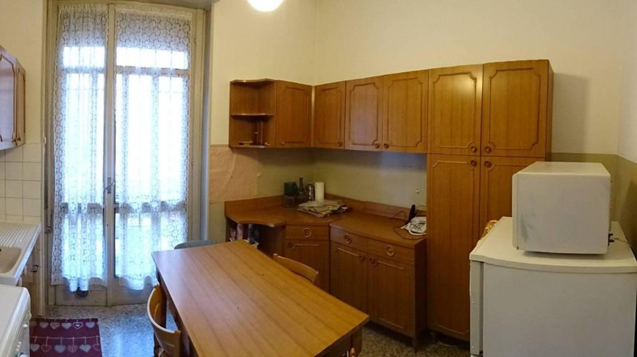 Quadrilocale 130 mq da ristrutturare via S. Caterina Bergamo