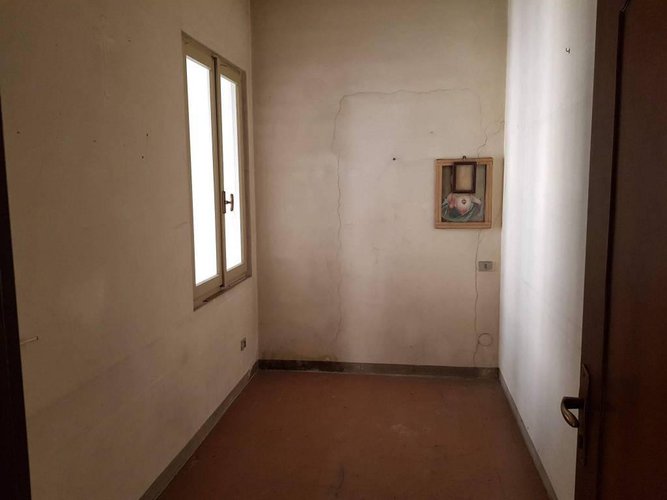 Casa indipendente + negozio Pontirolo Nuovo