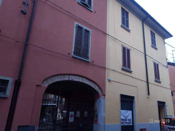 Porzione di casa indipendente Fara Gera d'Adda