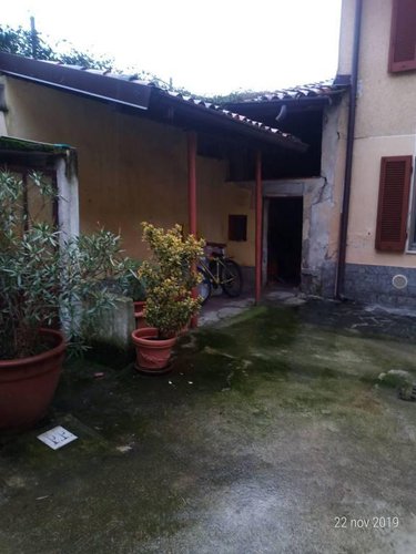Porzione di casa indipendente Fara Gera d'Adda