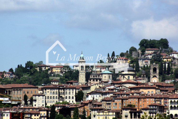 Bergamo, Attico su due livelli con splendida vista su Città Alta Bergamo