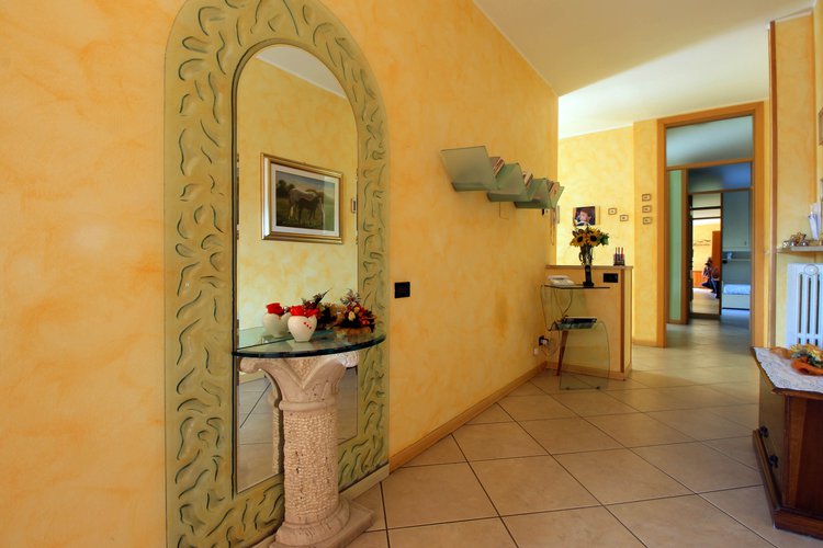 Trilocale Primo ed Ultimo Piano Seriate