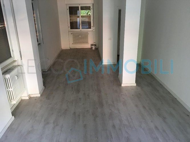 NEGOZIO VIA COMO Lecco