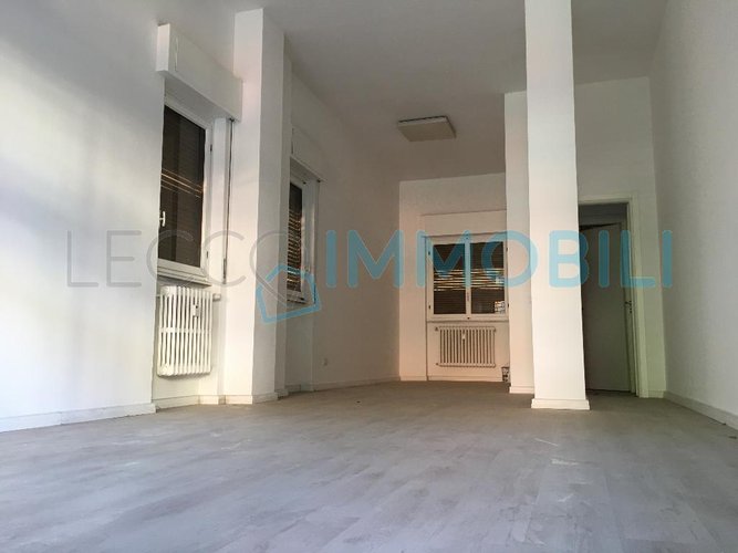 NEGOZIO VIA COMO Lecco