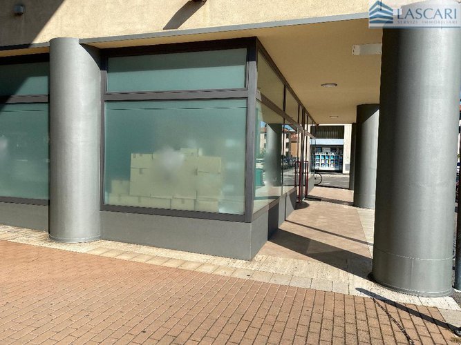 Negozio 1 locale - Rif. 2334