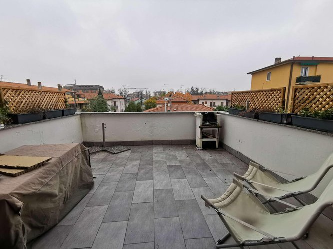 Attico su 2 livelli con terrazzo e ascensore privato a Treviglio in zona centrale. Treviglio