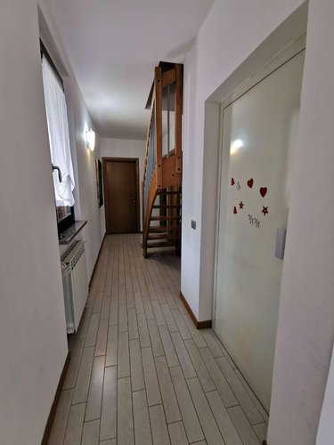 Attico su 2 livelli con terrazzo e ascensore privato a Treviglio in zona centrale. Treviglio