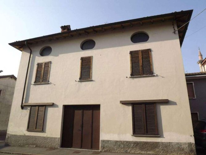Casa indipendente ad Arzago D'Adda in centro Arzago d'Adda
