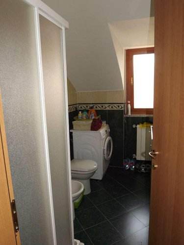 Ultimo piano -  Recente2 locali con terrazzo a Treviglio. Treviglio