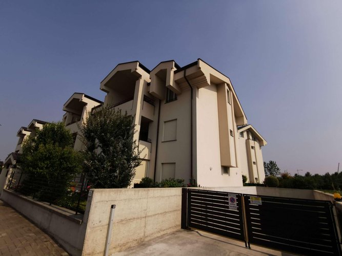 Recentissimo 4 locali con terrazzo a Treviglio. Treviglio