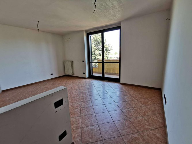 3 locali al secondo piano a Treviglio. Treviglio