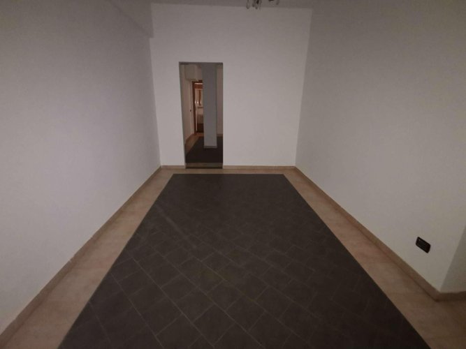 3 locali con taverna e area esterna a Treviglio. Treviglio